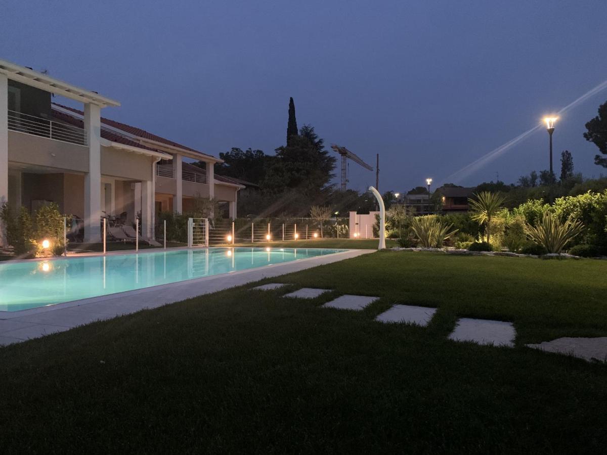 Villa Meri Star 마네르바 델 가르다 외부 사진